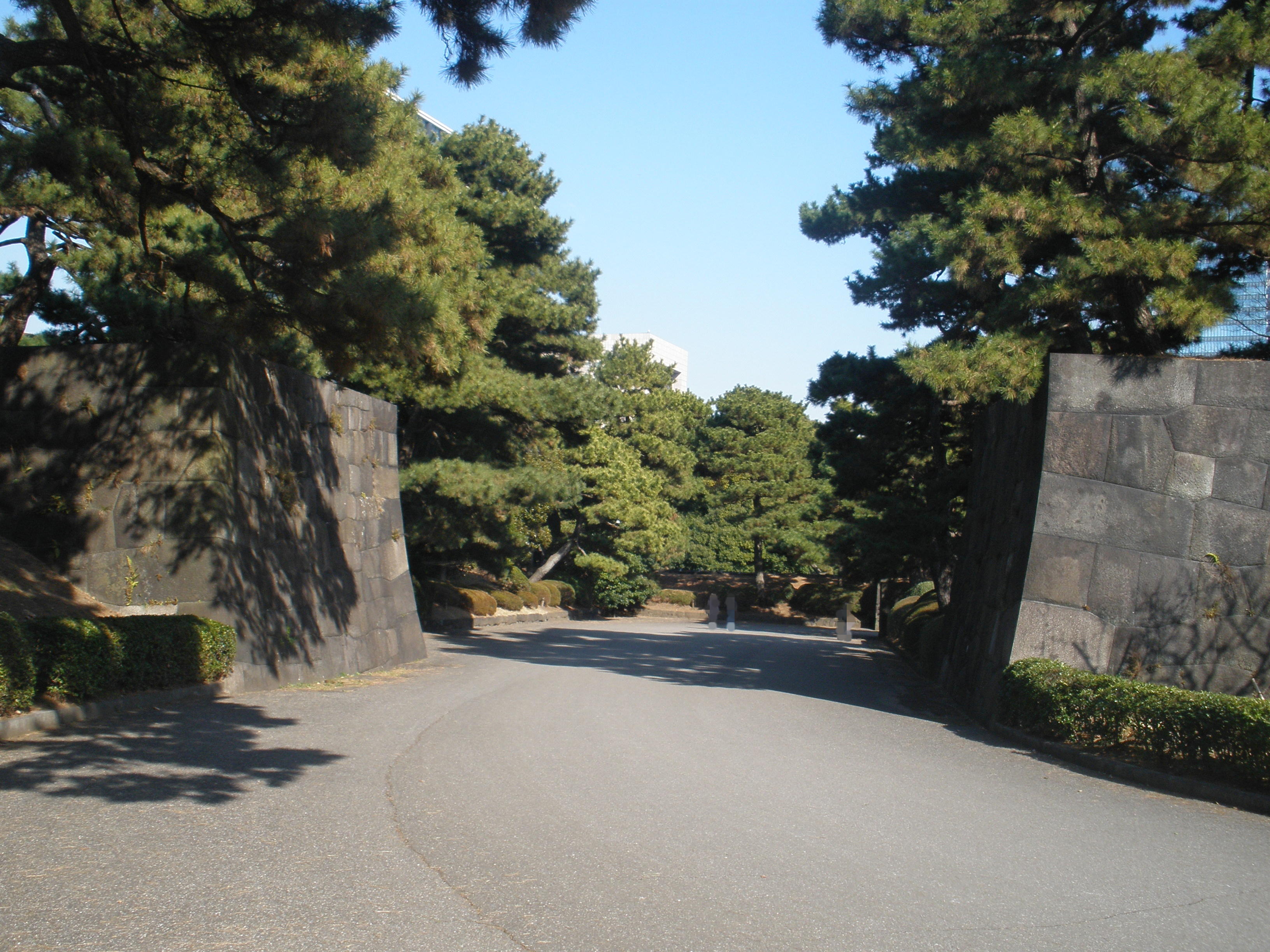 江戸城の下梅林門の跡