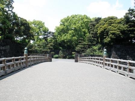 復元された和田倉橋